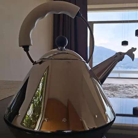 Chiar Di Luna By Quokka 360 - Loft With View Of Maggiore Apartamento *